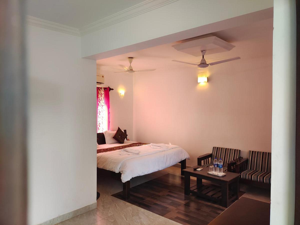 Hotel Casita Вагатор Экстерьер фото