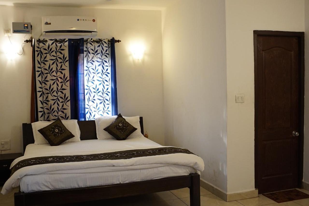 Hotel Casita Вагатор Экстерьер фото